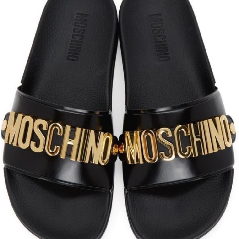 Brand New Moschino Slides/Sandals super comfy and trendy